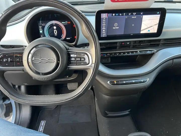 Fiat 500 500e Berlina 42 kWh Icon