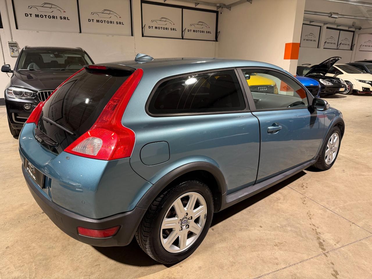 Volvo C30 1.6 Momentum CLIMA-BENZINA