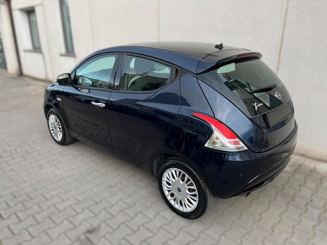 Lancia Ypsilon 1.2 69 CV 5 porte Gold