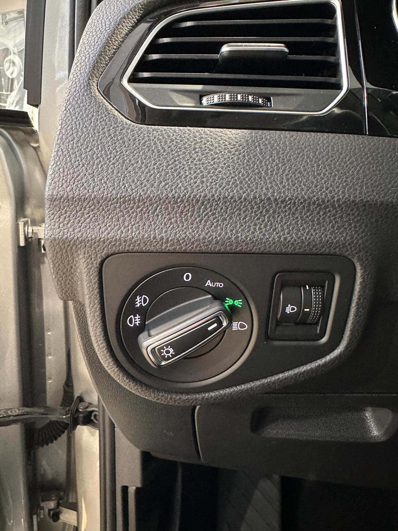 Volkswagen Golf Sportsvan 2.0 tdi Highline Executive business DSG-Navi-Camera