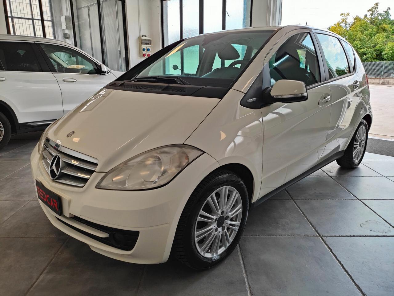 MERCEDES-BENZ A 160 CDI