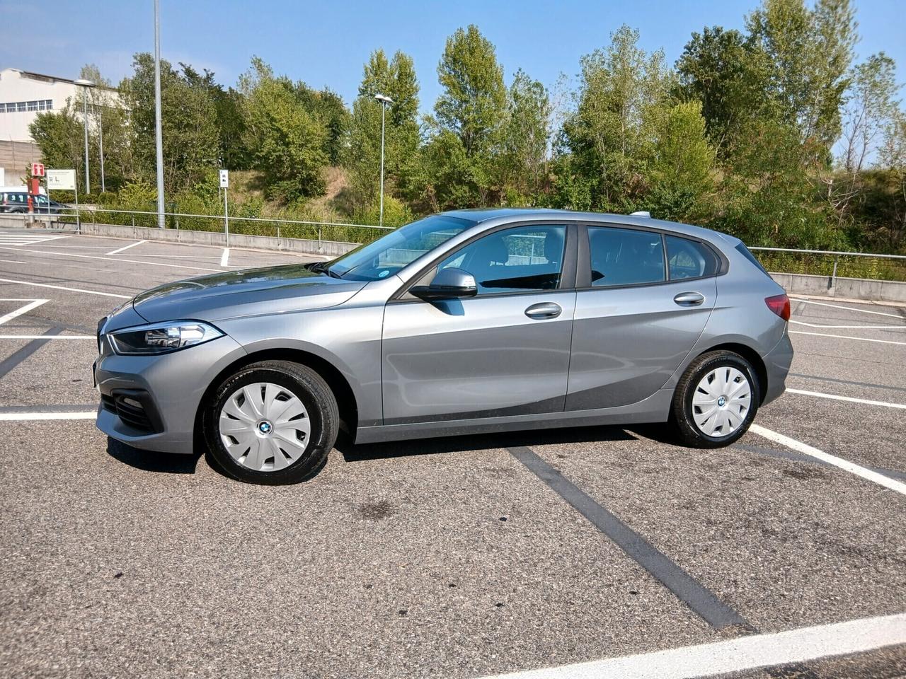Bmw 116 116d 5p. Business Advantage