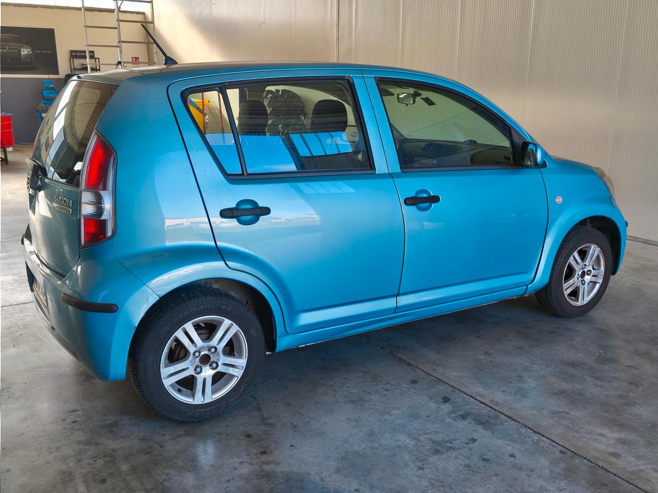 Daihatsu Sirion 1.0 12v