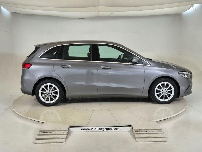 Mercedes-Benz Classe B - W247 2018 Diesel B 180 d Sport auto