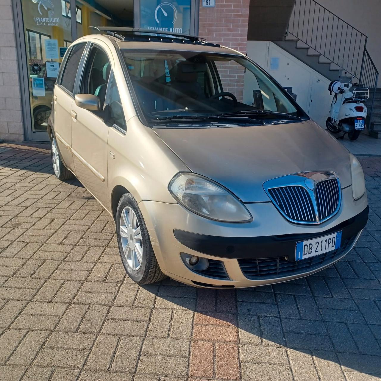 TETTO APRIBILE MUSA 1.3 MJTD MOTORE OTTIMO