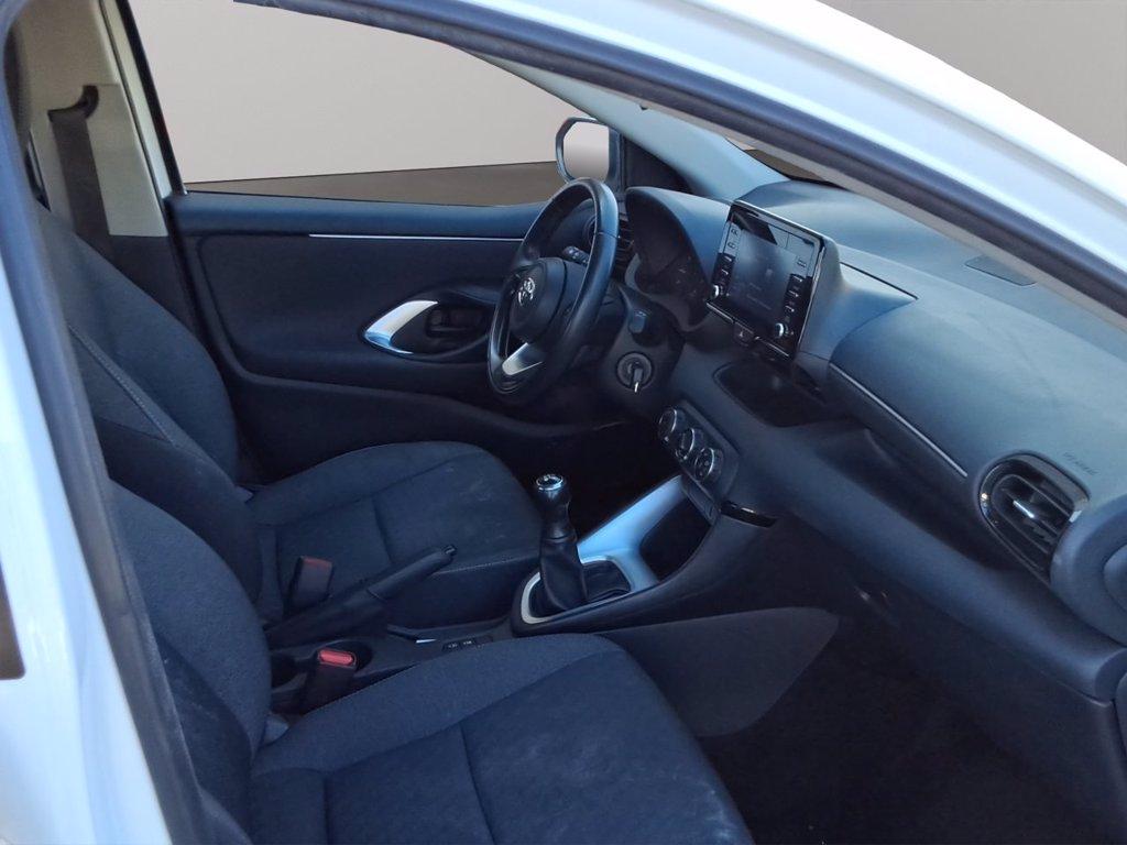 TOYOTA Yaris 1.0 active del 2023