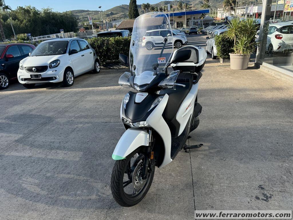 HONDA SH 150 sport nuovo pronta consegna A SOLI 46 EURO AL MESE