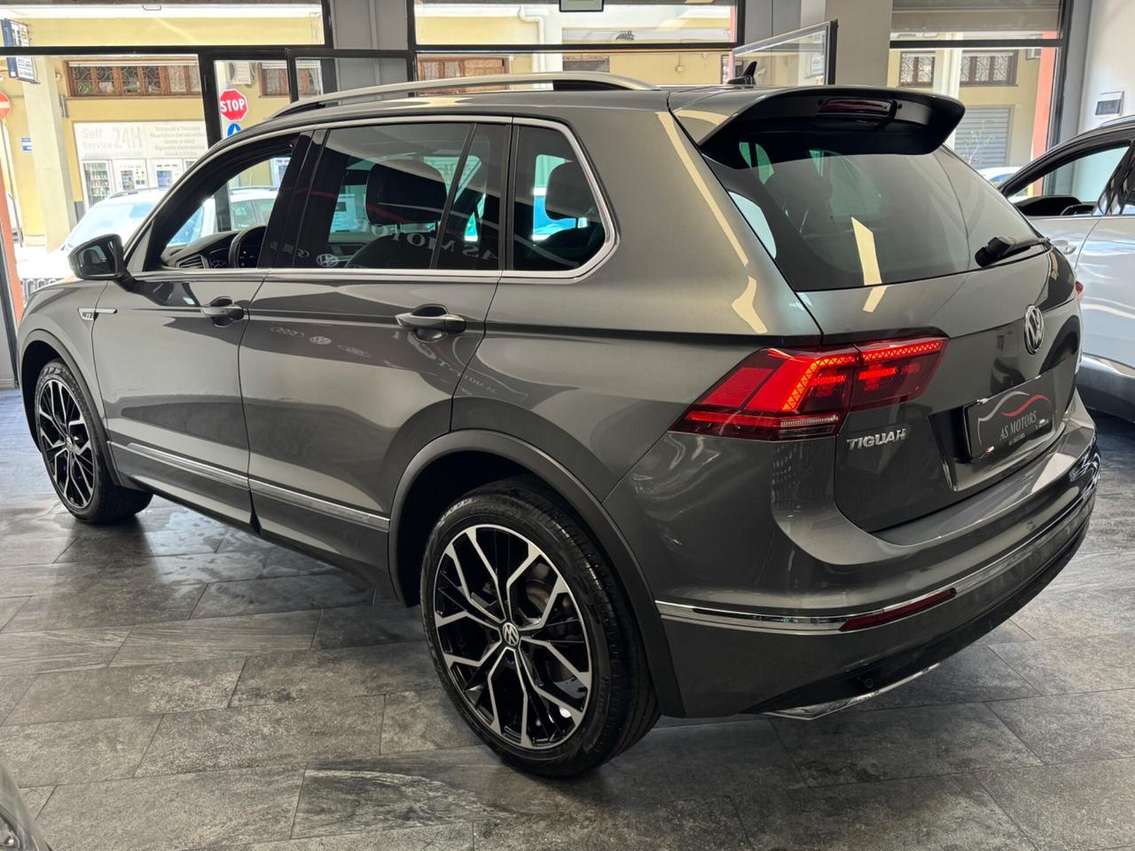 Volkswagen Tiguan 2.0 BiTDI 240 Cv DSG 4MOTION R-Line