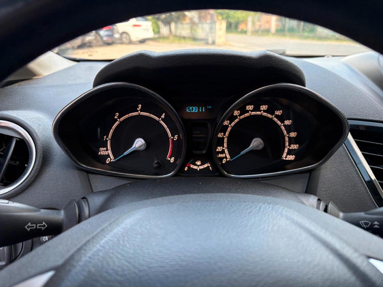 Ford Fiesta 5 Porte Fiesta 5p 1.5 tdci Business 75cv OK NEOPATENTATO