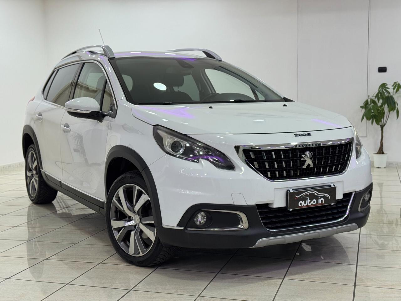 Peugeot 2008 1.5 BlueHDi 100cv Allure