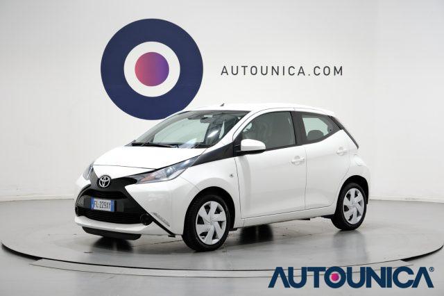 TOYOTA Aygo 1.0 VVT-i 69 CV 5 PORTE X-COOL TSS NEOPATENTATI