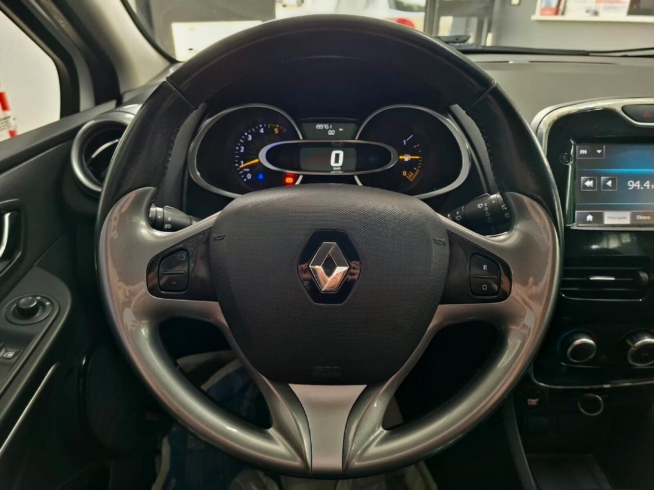 Renault Clio 1.5 dCi 75cv Costume National 2015