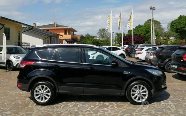 FORD Kuga 2.0 TDCI 150 CV S&S 4WD Powershift Tit