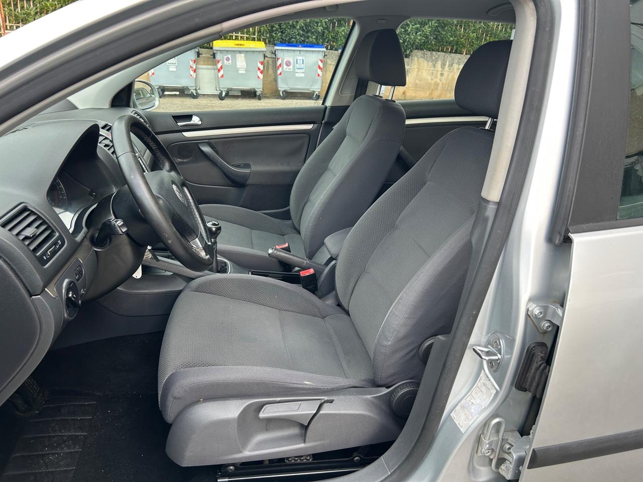 Volkswagen Golf 1.6 Benzina 99000km