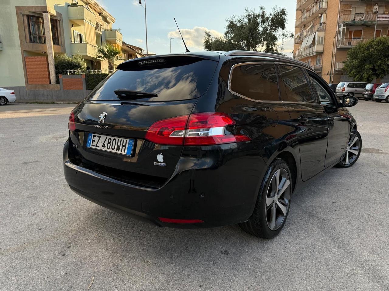 Peugeot 308 BlueHDi 120CV CAMBIO AUTOMATICO