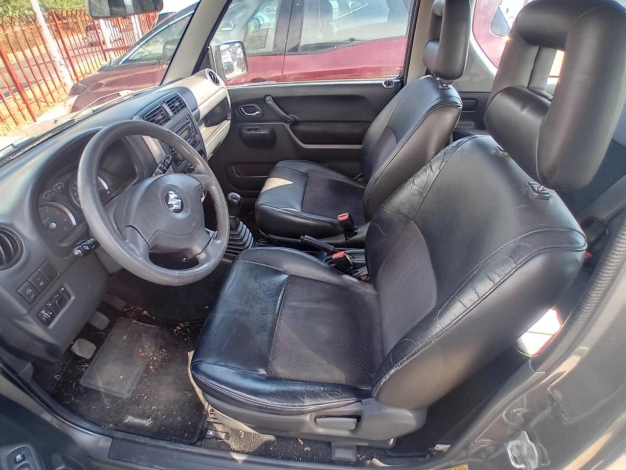 Suzuki Jimny 1.5 DDiS cat 4WD JLX Più