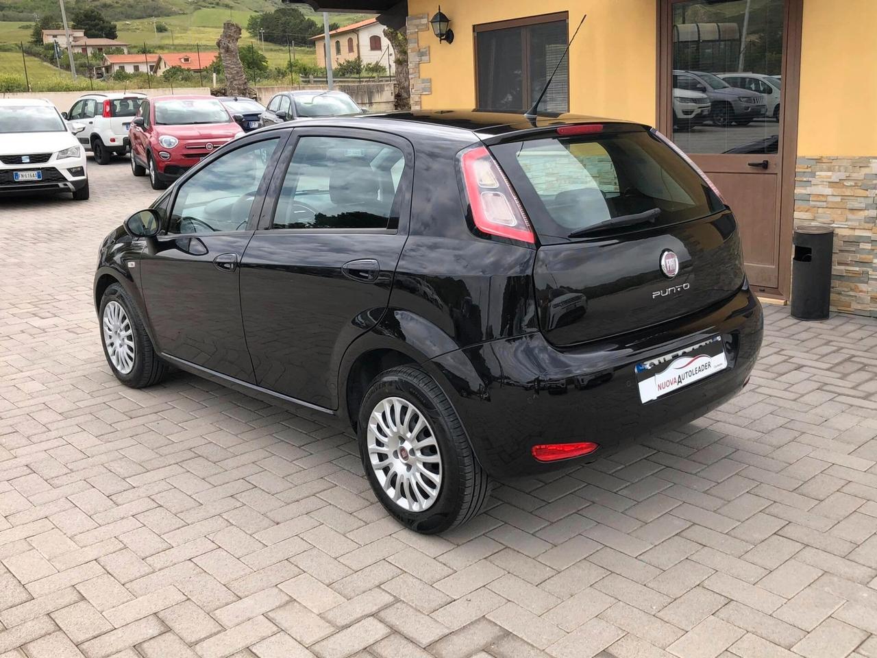 Fiat Punto 1.4 S&S 8V Dualogic 2012