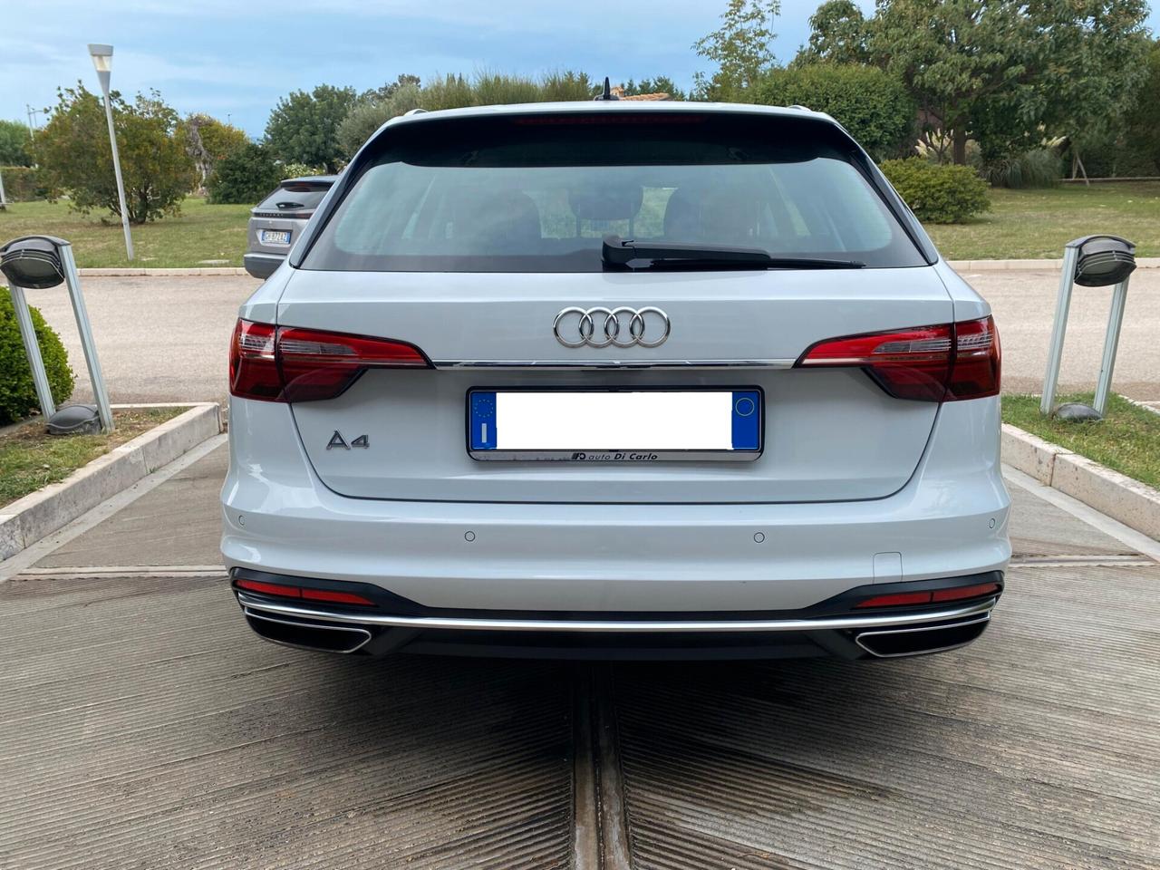 Audi A4 Avant 30 TDI/136 CV S tronic Business Advanced