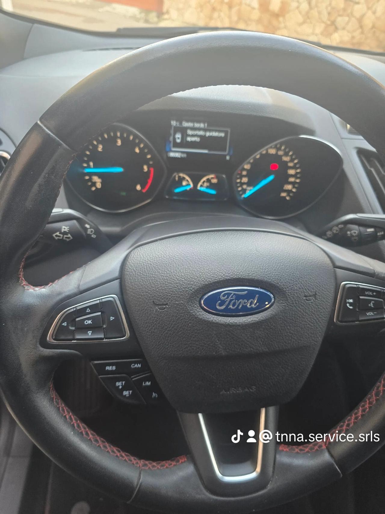 Ford Kuga 1.5 TDCI 120 CV S&S 2WD ST-Line