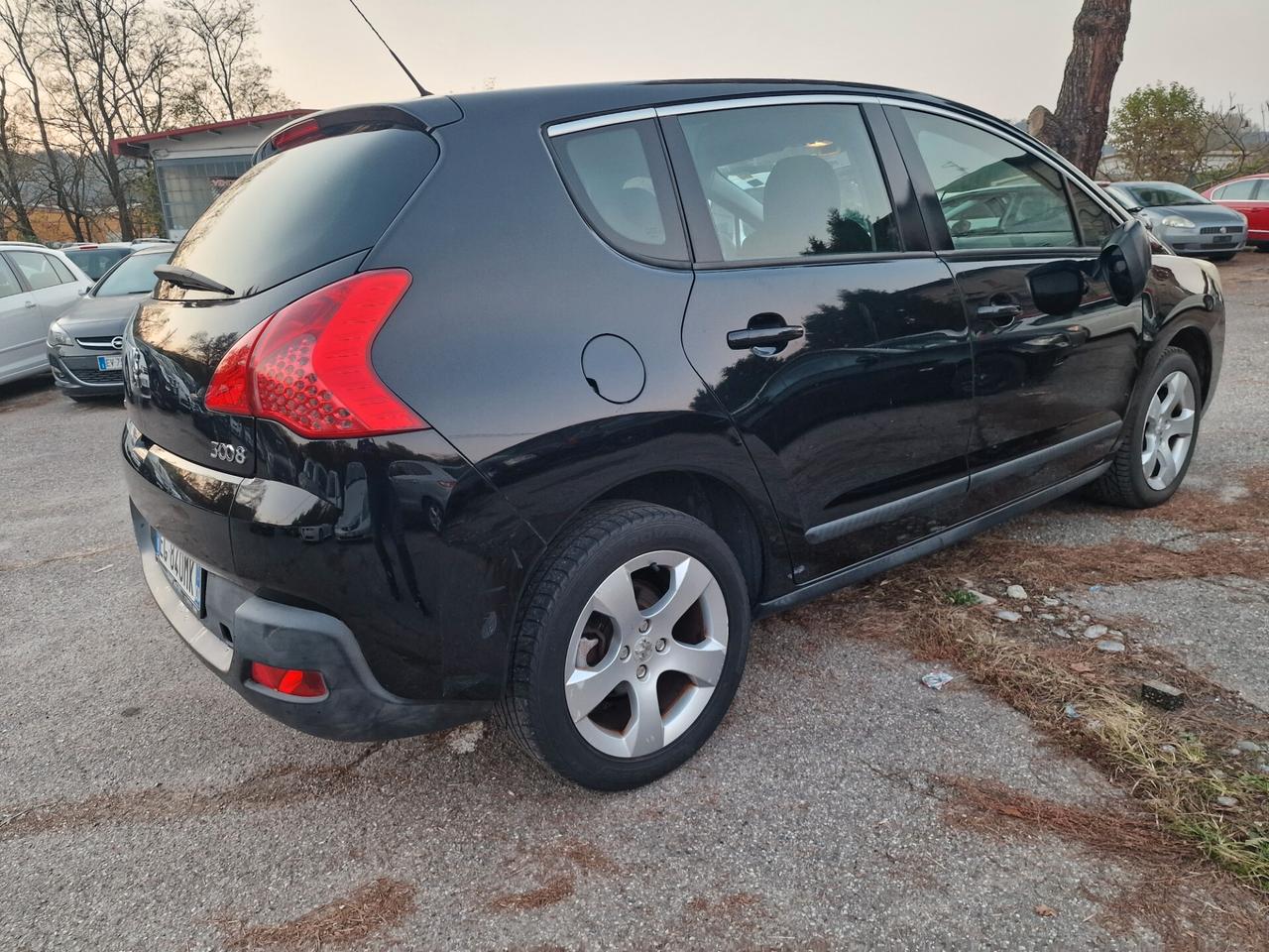 Peugeot 3008 1.6 HDi 112CV cambio robotizzato Tecno