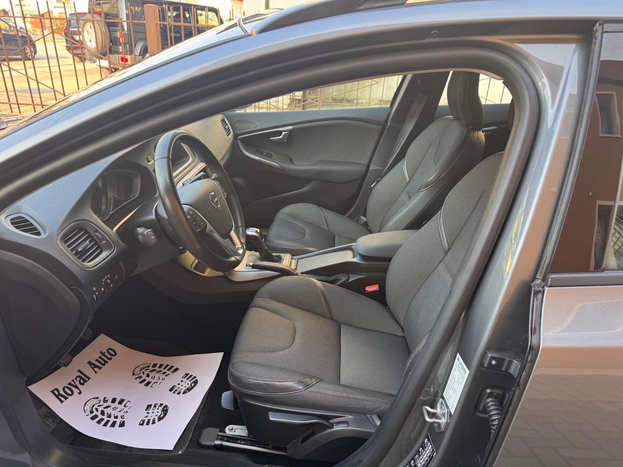 Volvo V40 Cross Country D2 Business Plus