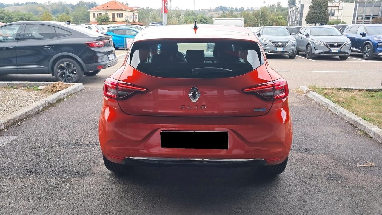 Renault Clio Hybrid E-Tech 140 CV 5 porte Intens GE023