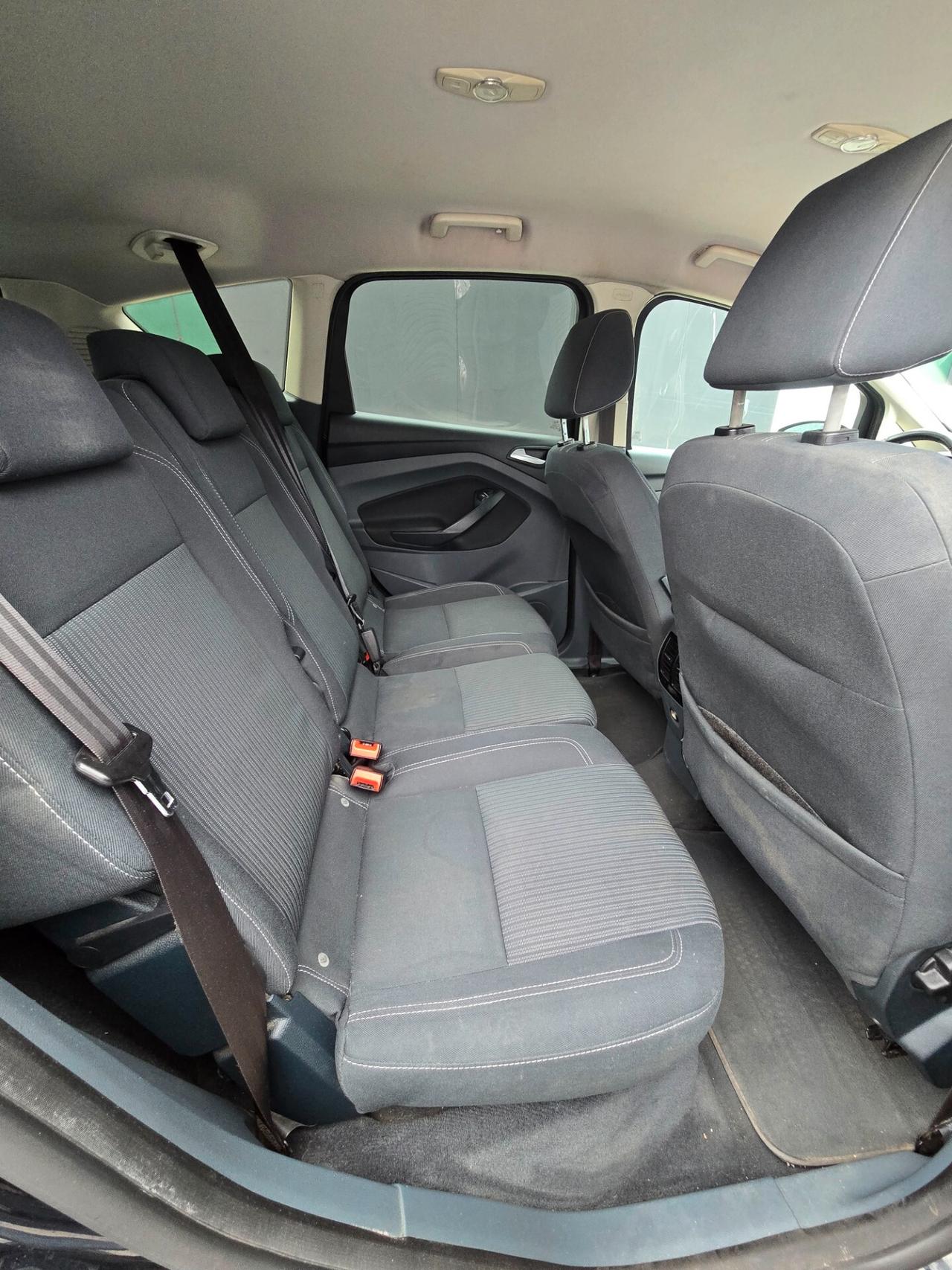 Ford C-Max Titanium