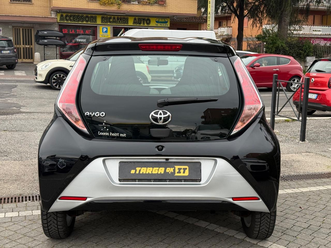 Toyota Aygo Connect 1.0 5 porte x-play + GARANTITA