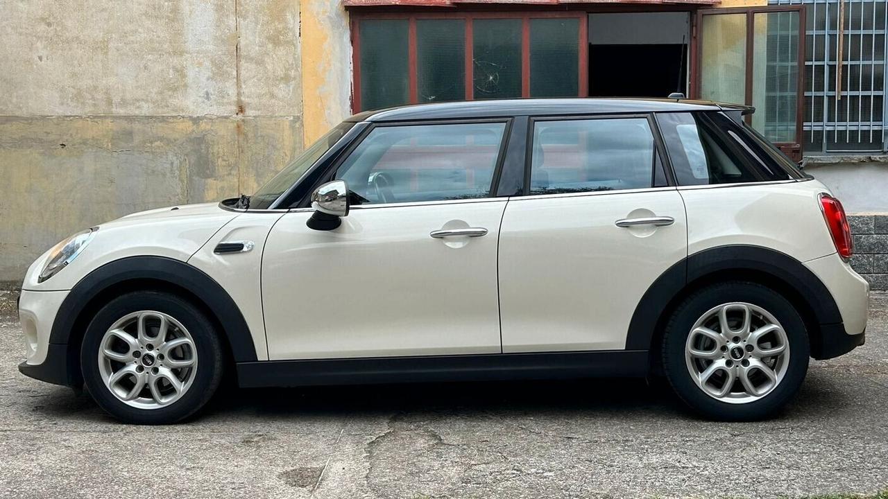 Mini Cooper 5p 1.5 * 53.000 KM *
