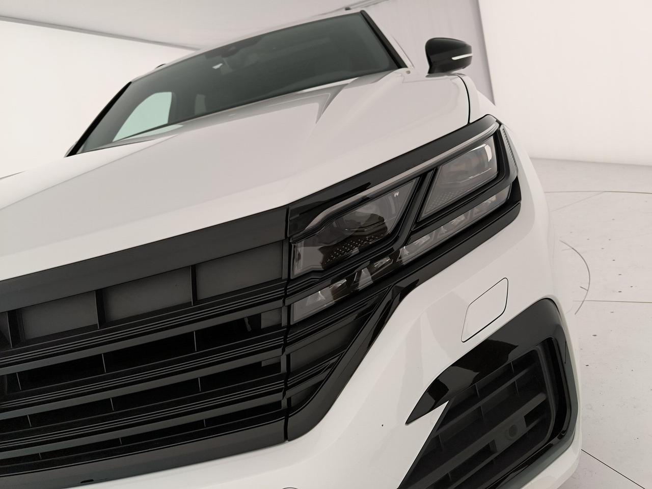 Volkswagen Touareg 3.0 v6 tdi elegance r-line exterior pack 231cv tiptronic
