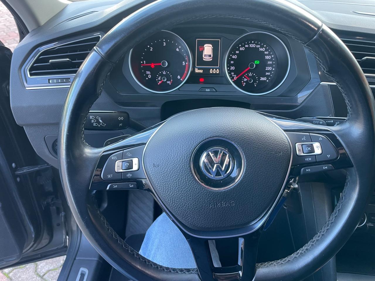 Volkswagen Tiguan 2.0 TDI SCR DSG Business
