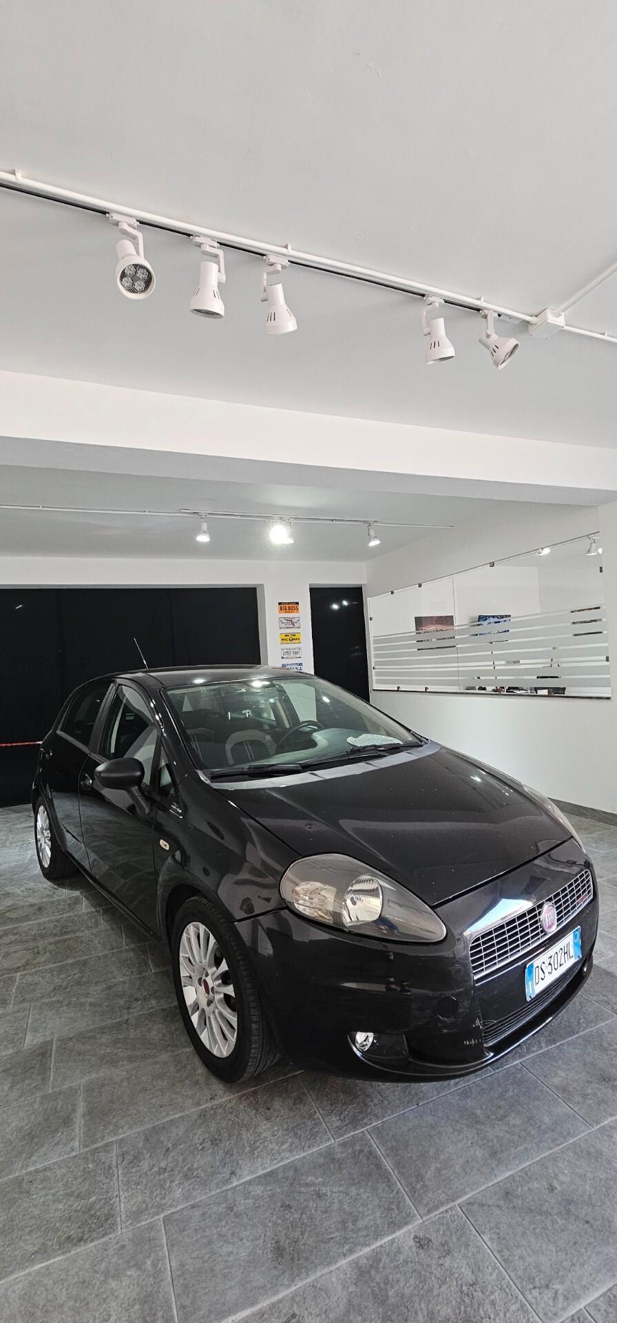 Fiat Punto 1.3 MJT 16V 5p. 4p.ti Active Van