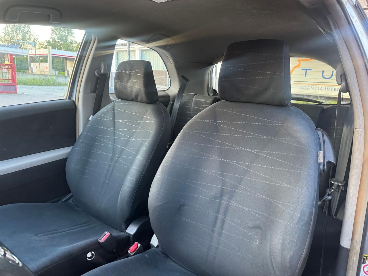 Toyota Yaris 1.0 VVT-i Sol #50407