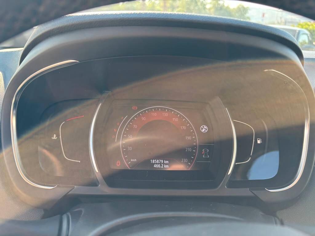 Renault Scénic Blue 120 CV 2019 / 185.000 KM Tua a soli 79 Euro al mes e condizioni pari al nuovo