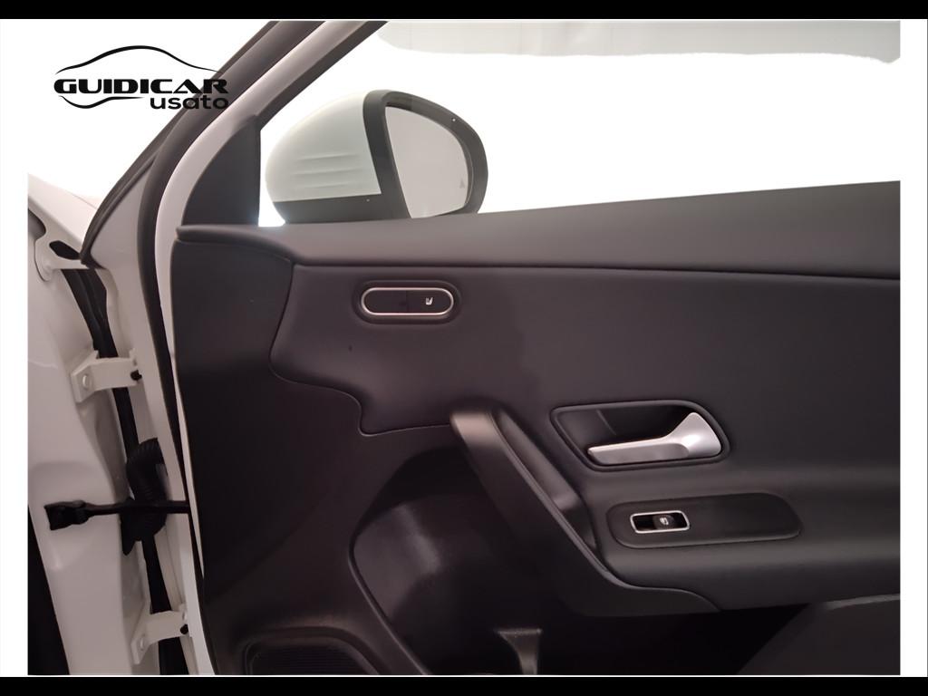 Mercedes-Benz Classe A - W177 2023 - A 180 d Advanced auto