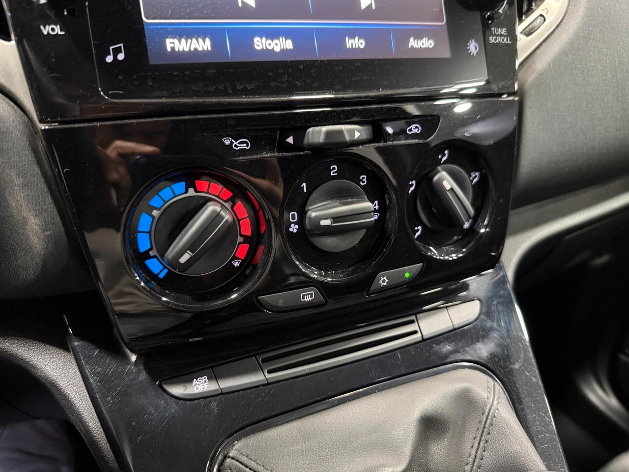 Lancia Ypsilon 1.0 FireFly 5 porte S&S Hybrid Gold