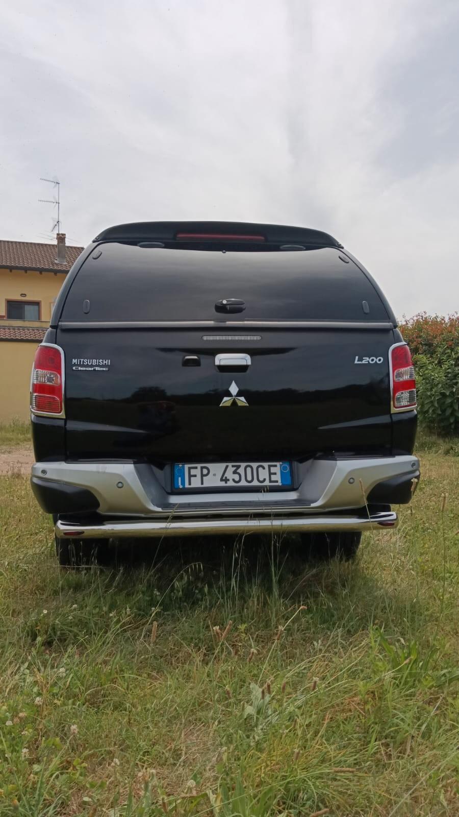 Mitsubishi L200 2.4 DI-D/181CV Double Cab Intense Hp Mivec SDA
