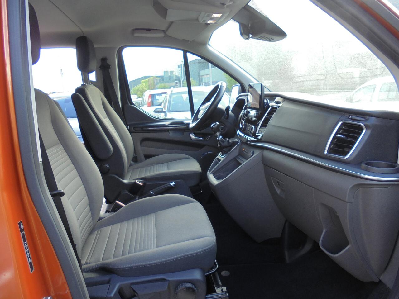 Ford Tourneo Custom 320 2.0 TDCi 130CV MHEV PC Titanium