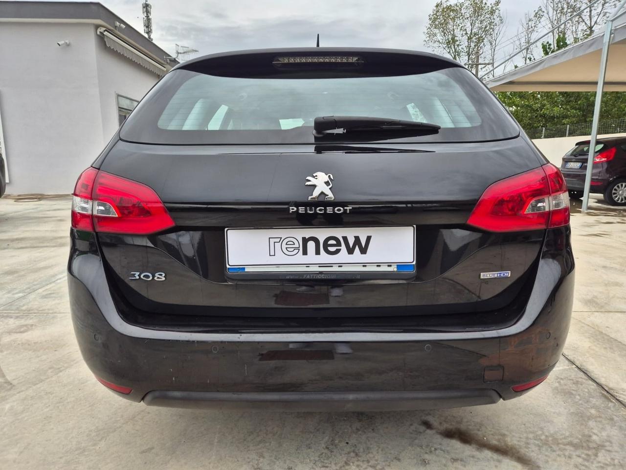 Peugeot 308 BlueHDi 120 S&S SW Allure