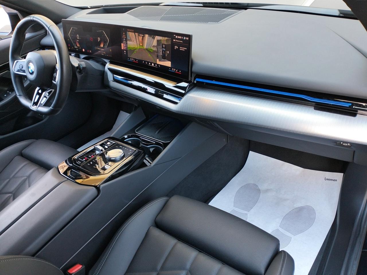 BMW 520d Serie 5 G61 Touring 48V xdrive MSport Pro auto IVA ESPOSTA