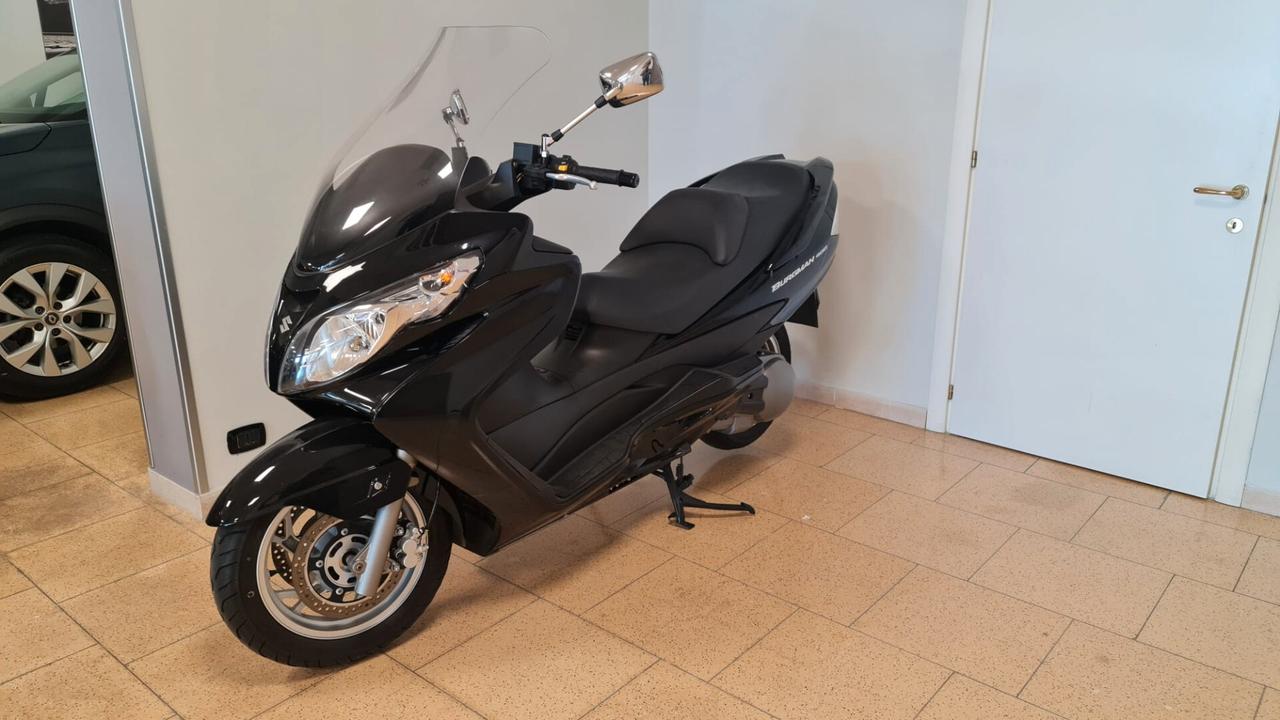 SUZUKI BURGMAN 400
