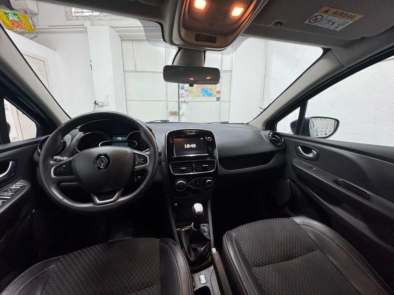 Renault Clio dCi 8V 90 CV 5 porte Moschino Intens 2020