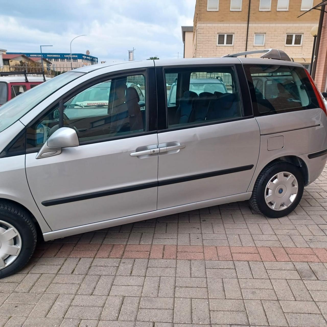 7 POSTI FIAT SCUDO 2.2 TDI BEN CONSERVATO