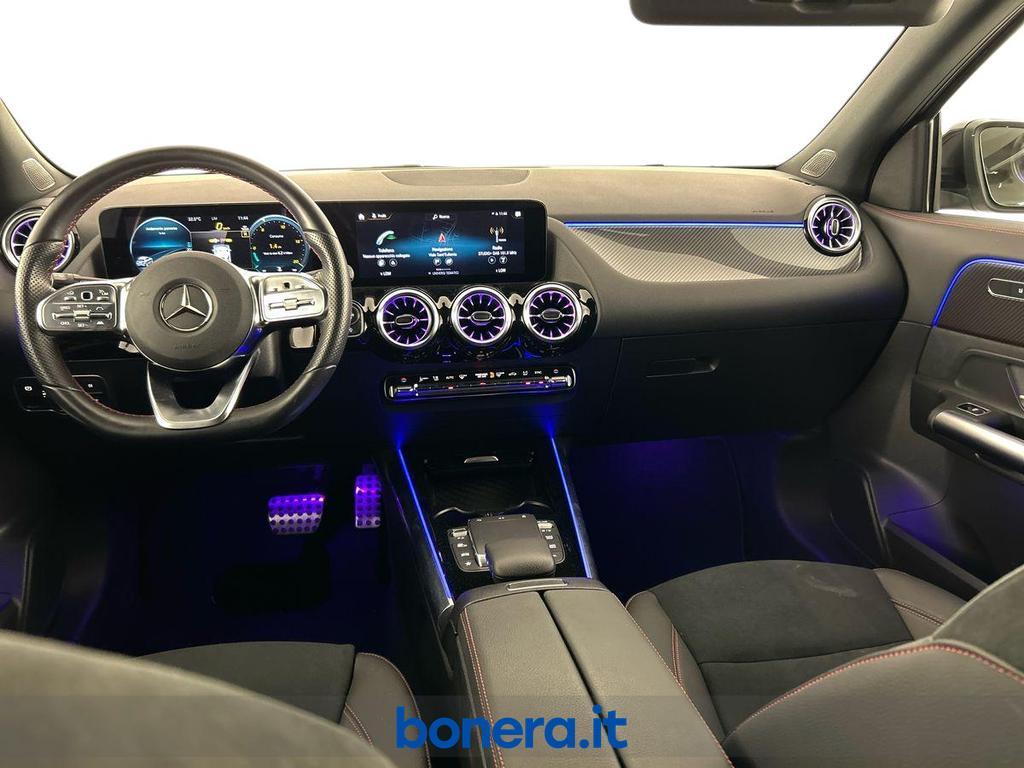 Mercedes GLA 200 200 D Premium 4Matic 8G-DCT