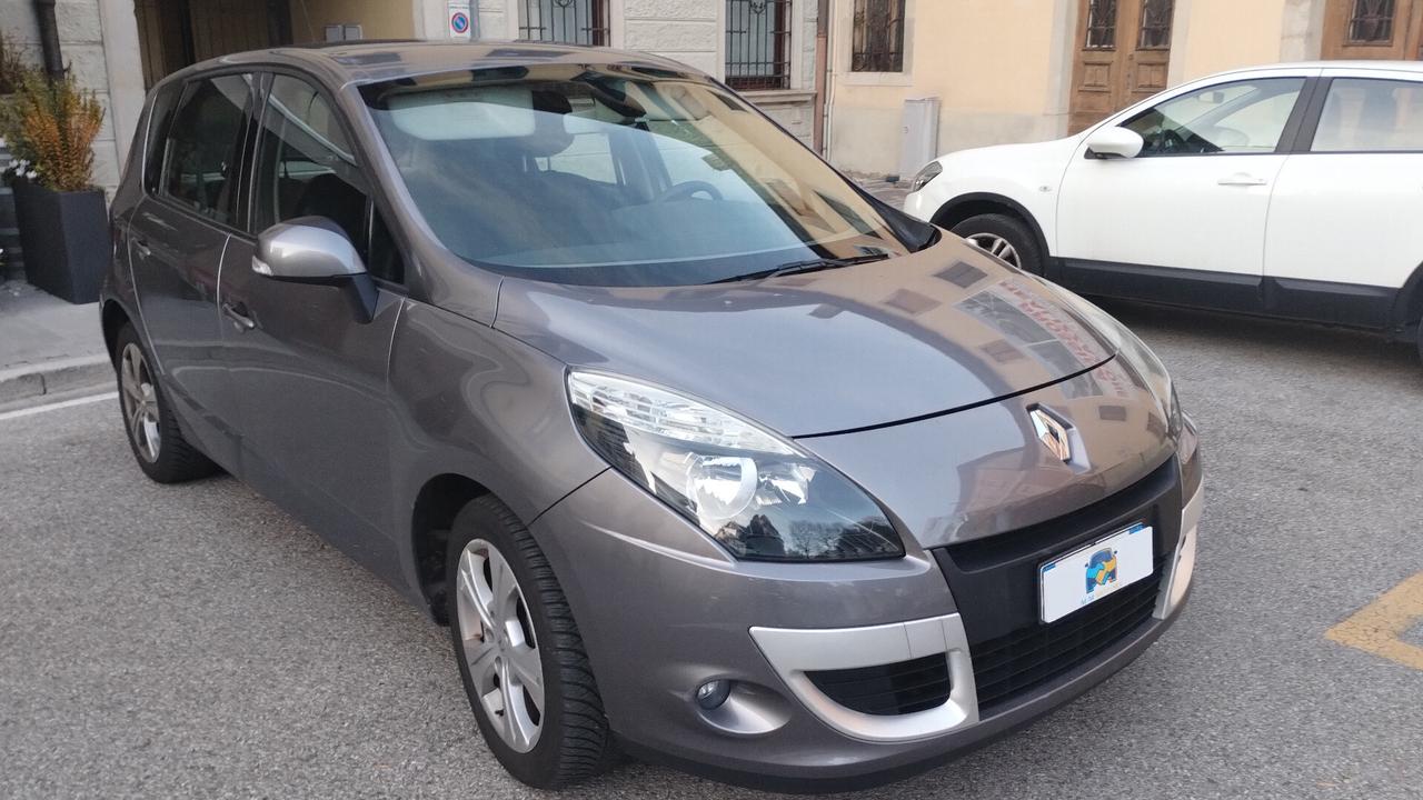 Renault Scenic Scénic X-Mod 1.6 Confort