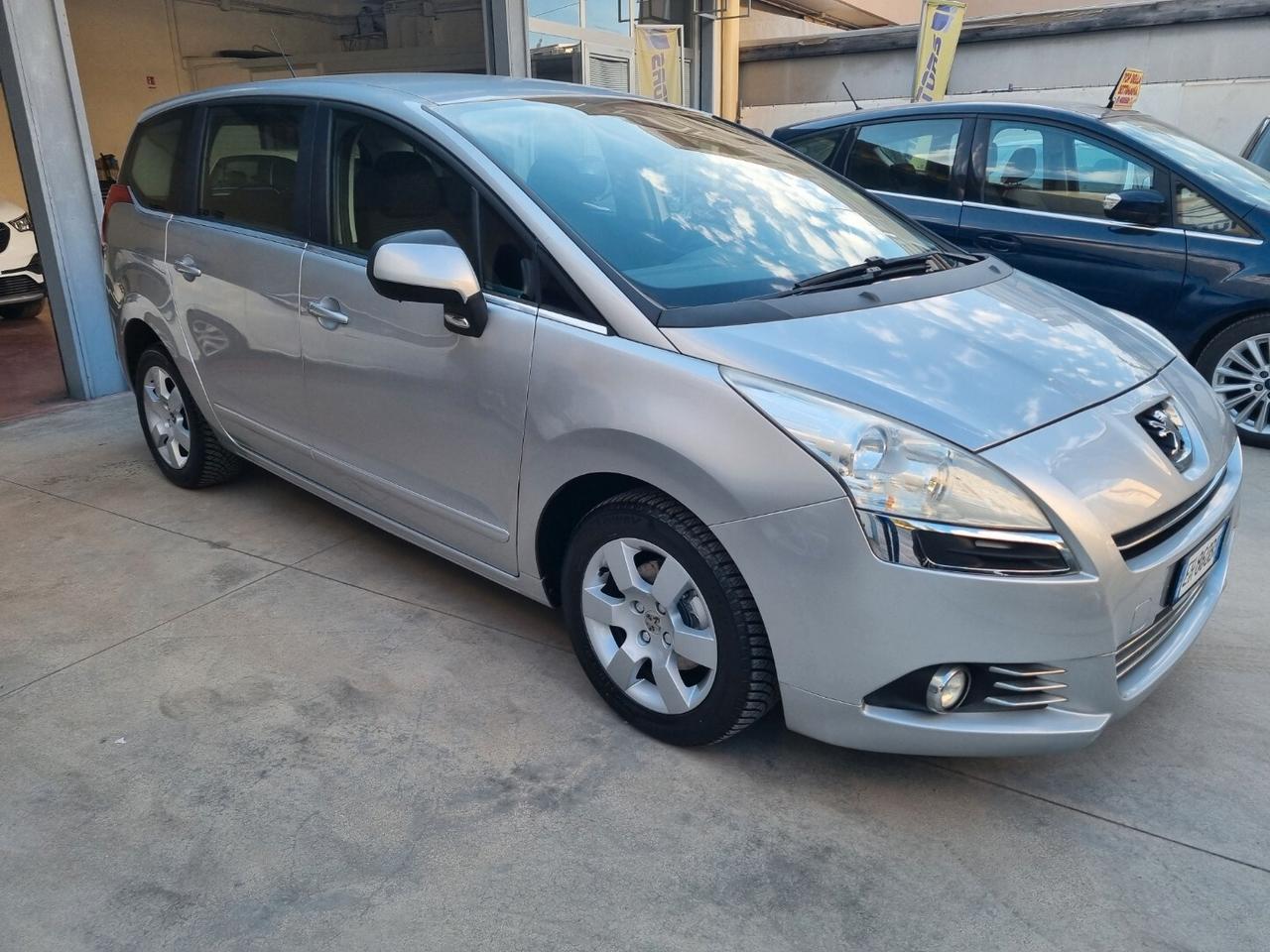 Peugeot 5008 1.6 HDi 112CV Tecno Mix
