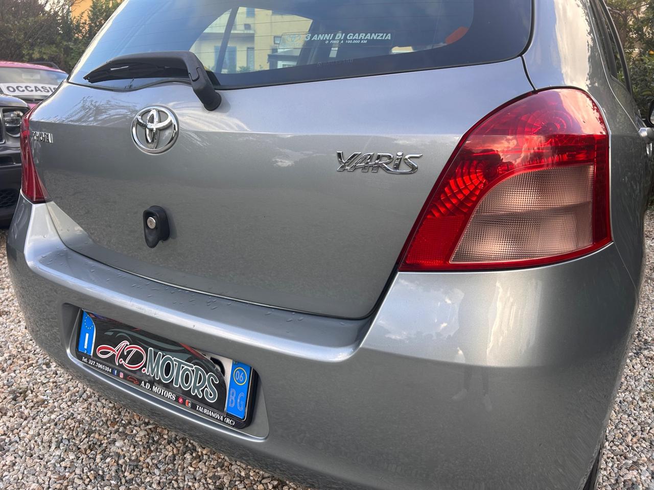 Toyota Yaris 1.0 5 porte