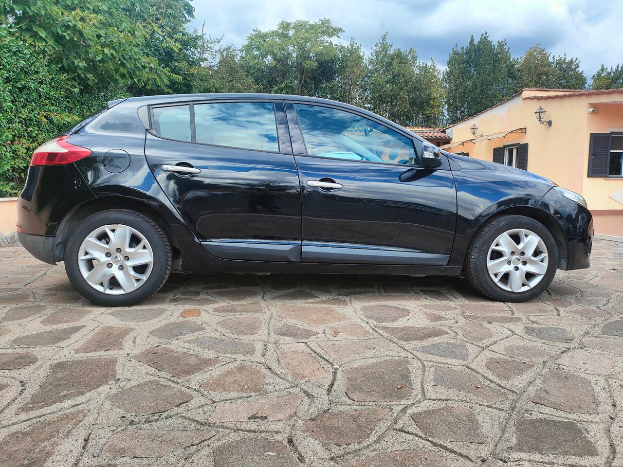 Renault Megane Mégane 1.5 dCi 90CV Attractive