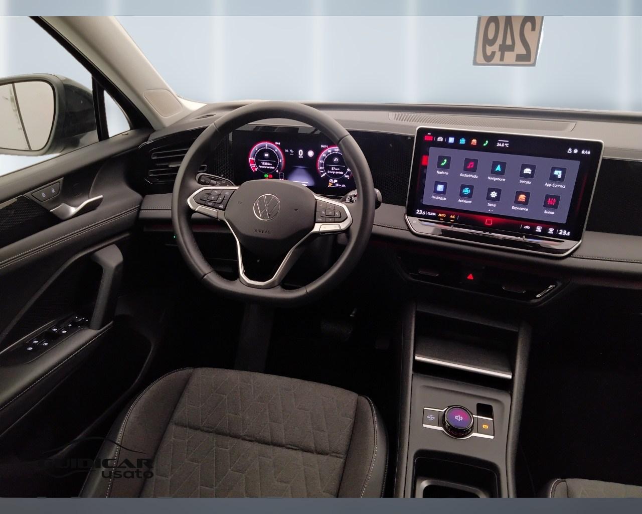 VOLKSWAGEN Tiguan III 2024 - Tiguan 2.0 tdi Life 150cv dsg