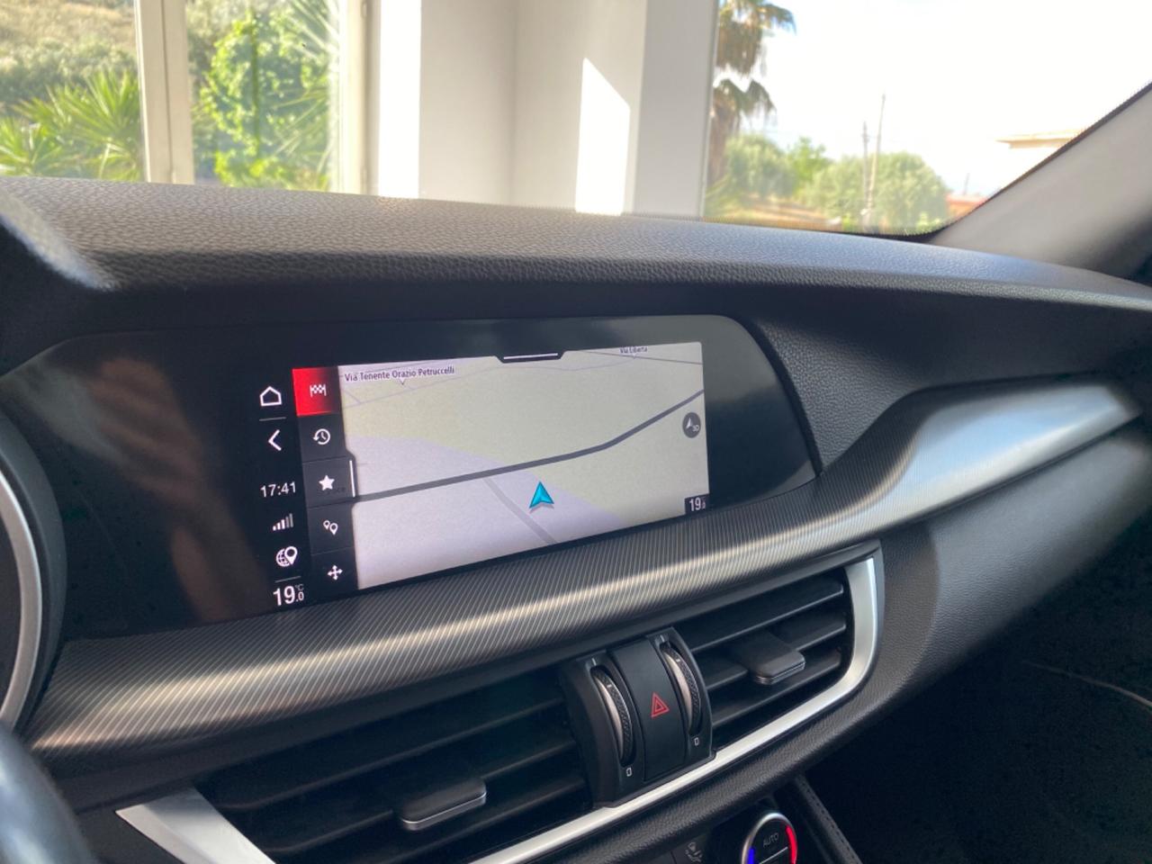 Alfa Romeo Stelvio 2.2TurboD Q4 SPRINT R20/BLACK2021